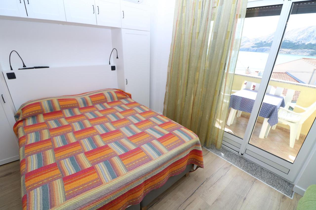 Studio Apartments Cavrak With Terrace Baška Екстериор снимка
