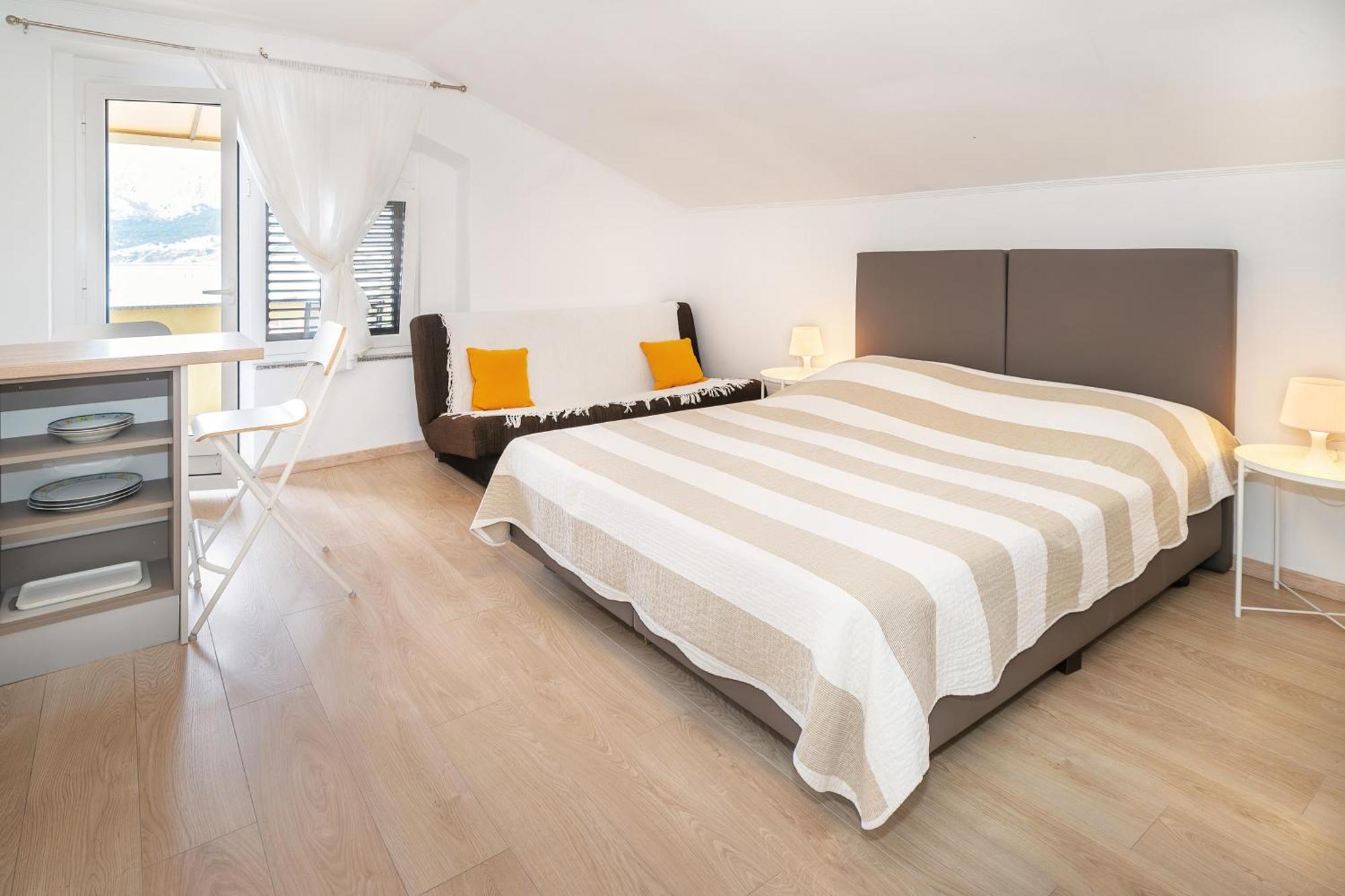Studio Apartments Cavrak With Terrace Baška Екстериор снимка